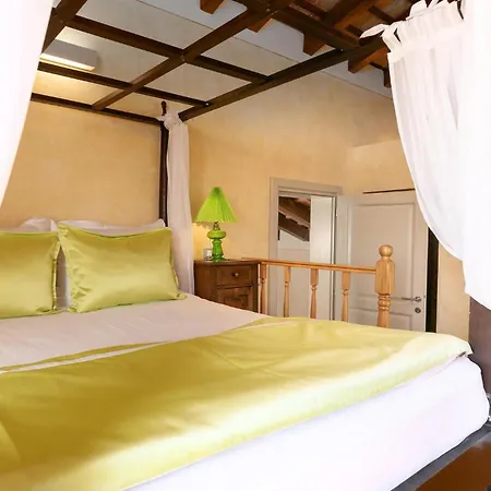 فندق Borghetto 3*